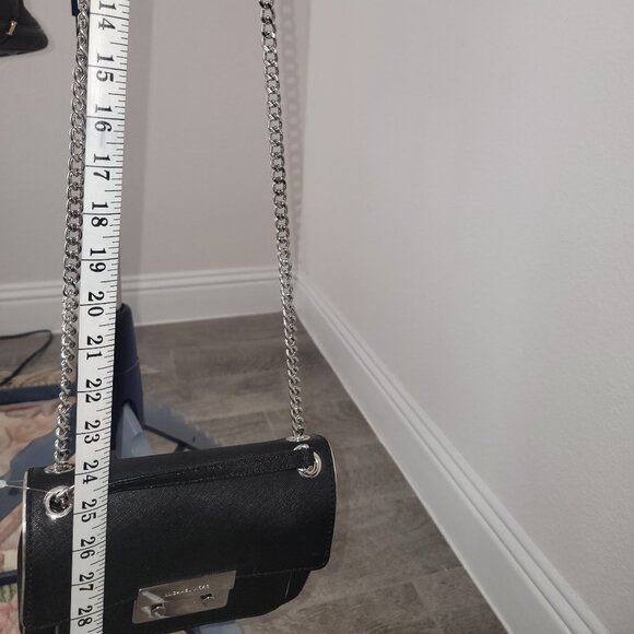 π Michael Kors CONVERTIBLE SHOULDER BAG - Picture 10 of 11